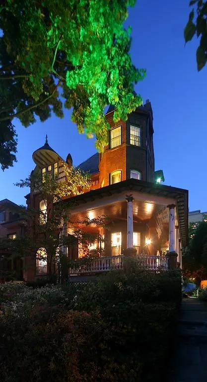 Bonnevue Manor Bed & Breakfast contacts