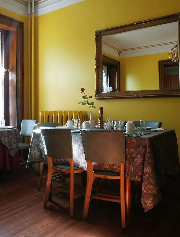 Bonnevue Manor Bed & Breakfast Toronto