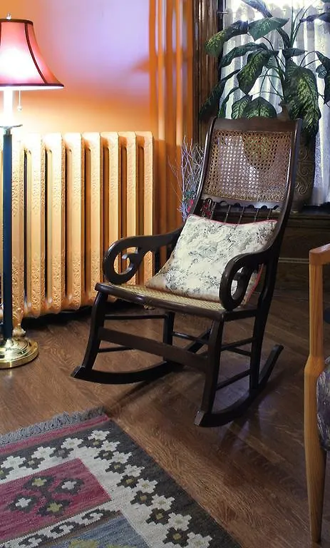 Bonnevue Manor Bed & Breakfast Toronto