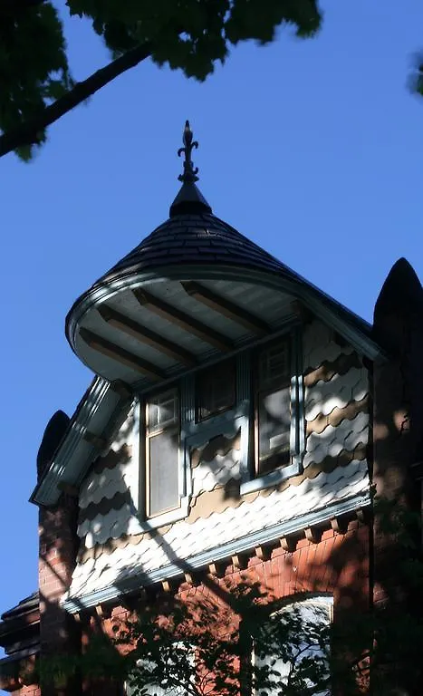 Bonnevue Manor Bed & Breakfast Toronto